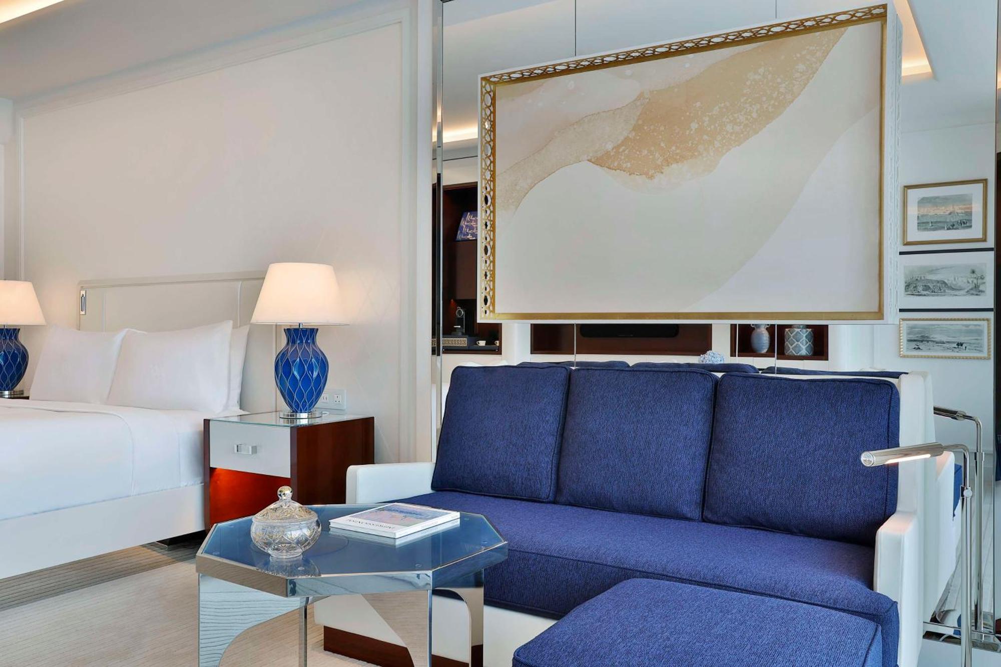 Waldorf Astoria Doha Lusail מראה חיצוני תמונה A suite at the Atlantis Paradise Island