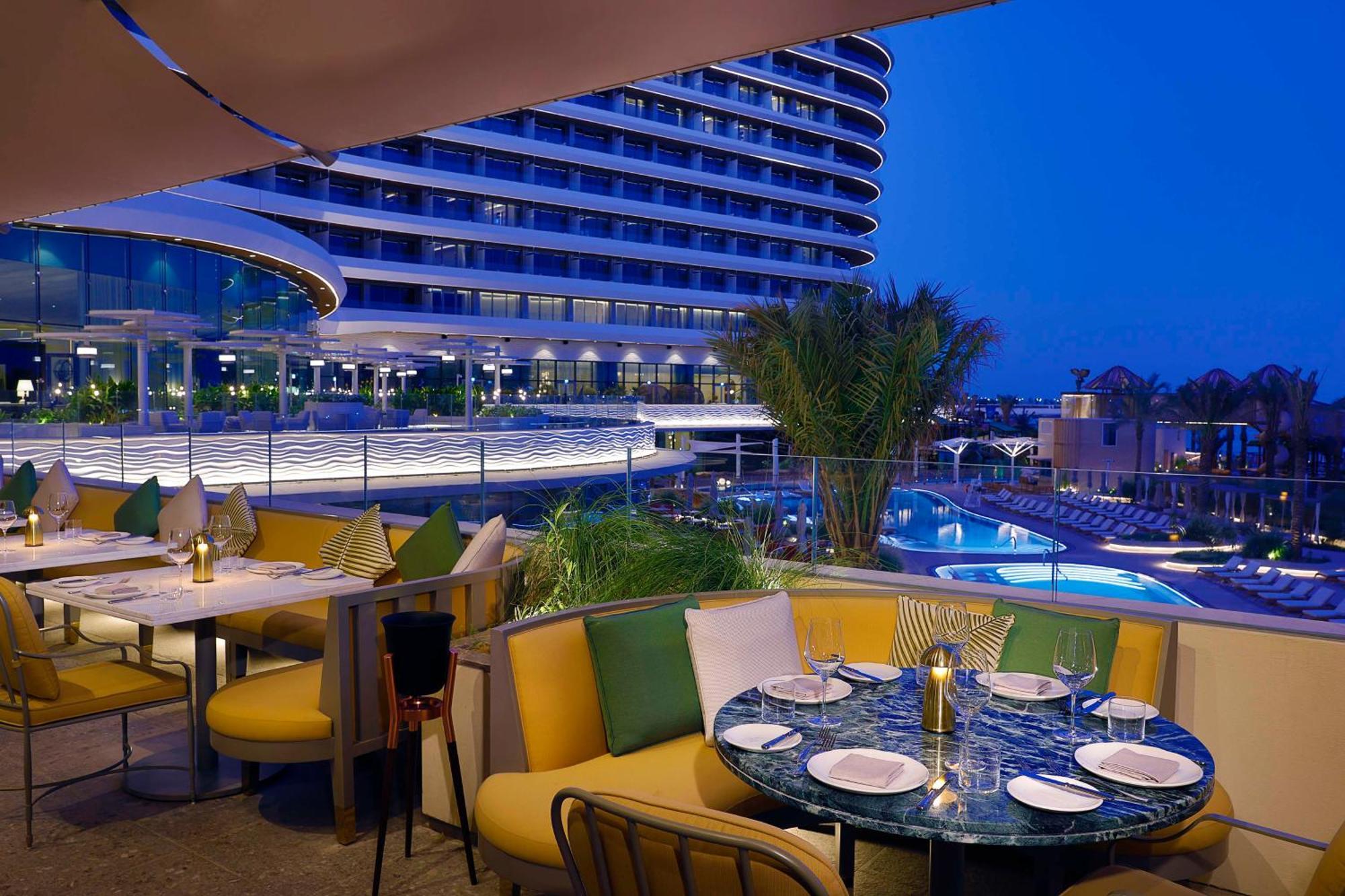 Waldorf Astoria Doha Lusail מראה חיצוני תמונה The Westin Dubai